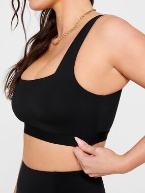Yitty Sports Bra Large Ultra Lift  Black EUC - Great Support!